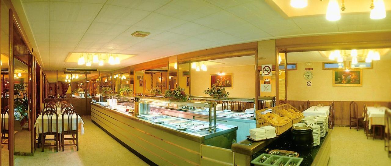 Hotel Continental カレーリャ エクステリア 写真