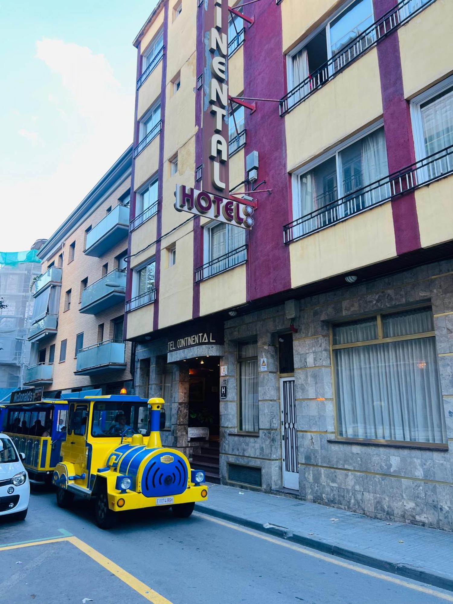 Hotel Continental カレーリャ エクステリア 写真
